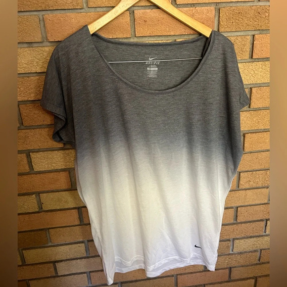 Nike Dri-Fit Athletic Casual Grey and White Ombre Lightweight Shirt One Size - Picture 1 of 5